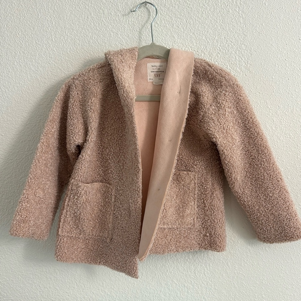 Zara Baby Girl pink boucle coat with suede inside size 3-4 years